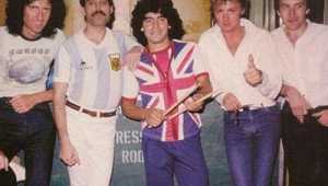 皇后乐队哪首歌是足球