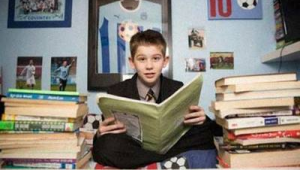 12岁想当足球员正常吗？梦想起航，无畏质疑勇敢逐光