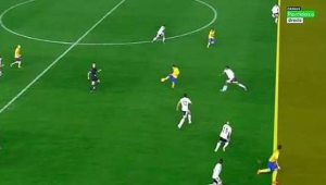 9人场足球带越位吗