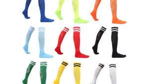 女孩足球袜汗臭洗不掉？这些方法帮你轻松搞定