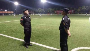 足球外场保安能否进入内场？这一疑问引关注