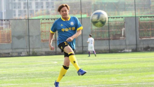 谭咏麟钟情绿茵场？深度揭秘他对足球的真实喜好