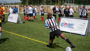 传统足球去哪买比较好？这些靠谱渠道值得了解