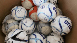 开办足球加工厂能赚钱吗？前景与风险全方位剖析