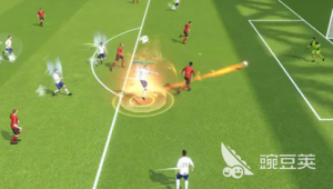 国际足球草坪是真的吗？背后真相究竟如何引发热议