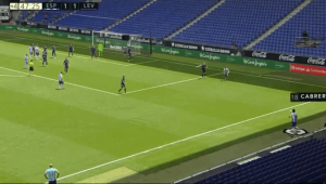 足球比赛开球方之辩：哪方开球在战术、心理等层面更具优势