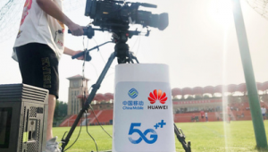 手机导航竟有足球解说？快来体验这独特的导航新玩法！