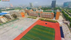 重庆大学城有足球服吗学生