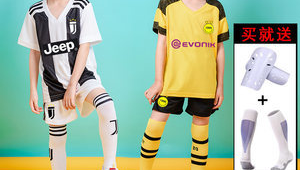 冬天足球服穿着多吗？关于足球服冬季穿着情况的探讨