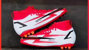 中端青少年足球鞋推荐，哪款才是最佳之选？