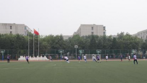 清华附中算校园足球吗