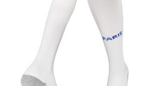 女生穿足球毛巾袜防滑吗?答案在这里!