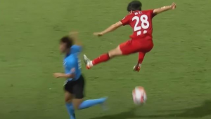 少林足球的动作犯规吗