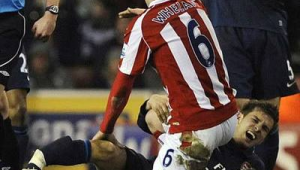 米切尔足球事件是真的吗？背后真相究竟如何令人探寻