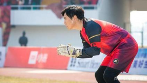 足球中胳膊阻挡是否属于犯规