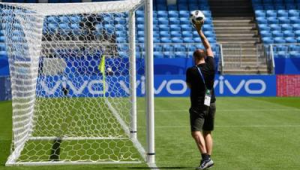 世界足球舞台上，中国裁判的身影究竟几何？