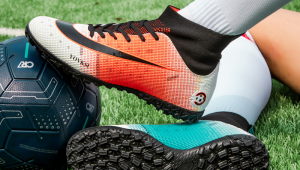 夏天女生踢足球推荐啥鞋子