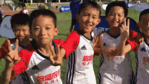 宝安想踢足球可以去哪踢