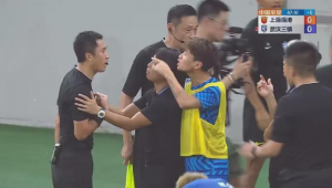 足球比赛中骂人是否会被罚下,背后规则你了解吗