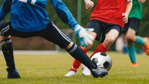 足球鞋究竟可不可以用水刷?你知道其中的门道吗?