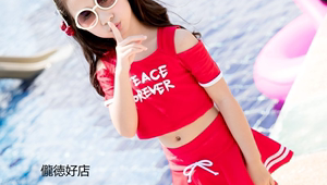 女生穿泳裤能踢足球吗