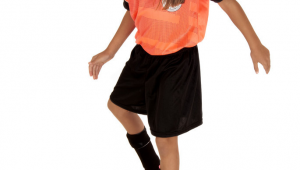 26岁女孩开启足球逐梦之旅,她的坚持与热爱无惧年龄界限