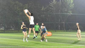 飞盘占了足球的地盘吗？探讨两种运动场地资源的现状与冲突