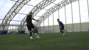 足球过人动作幅度在中国足球发展中的探讨