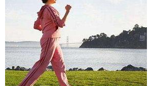 痛风后女生还能踢足球吗