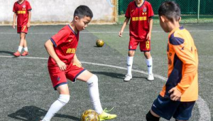 青少年练足球有无前途？探寻足球少年逐梦路上的机遇与挑战