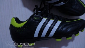 足球鞋涂层不耐磨吗?探究其背后的真相与影响因素